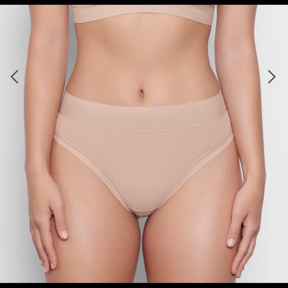 - - - - Picture 3 of 8